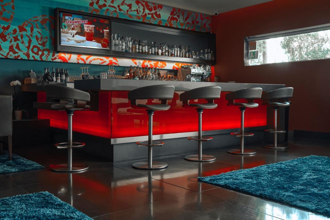 Sirtaj - Beverly Hills 4*