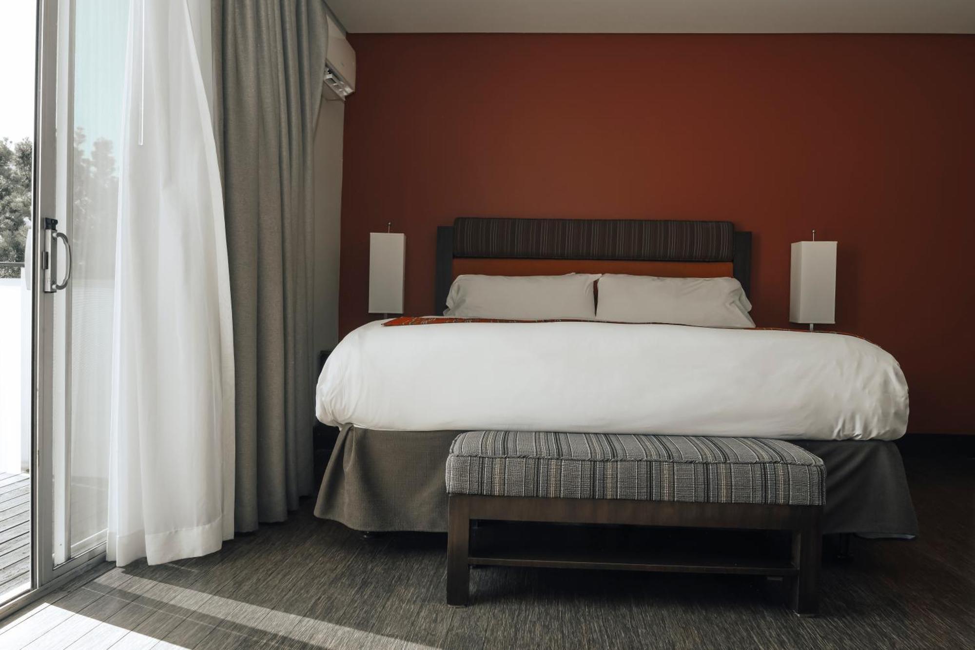 Hotel Sirtaj - Beverly Hills