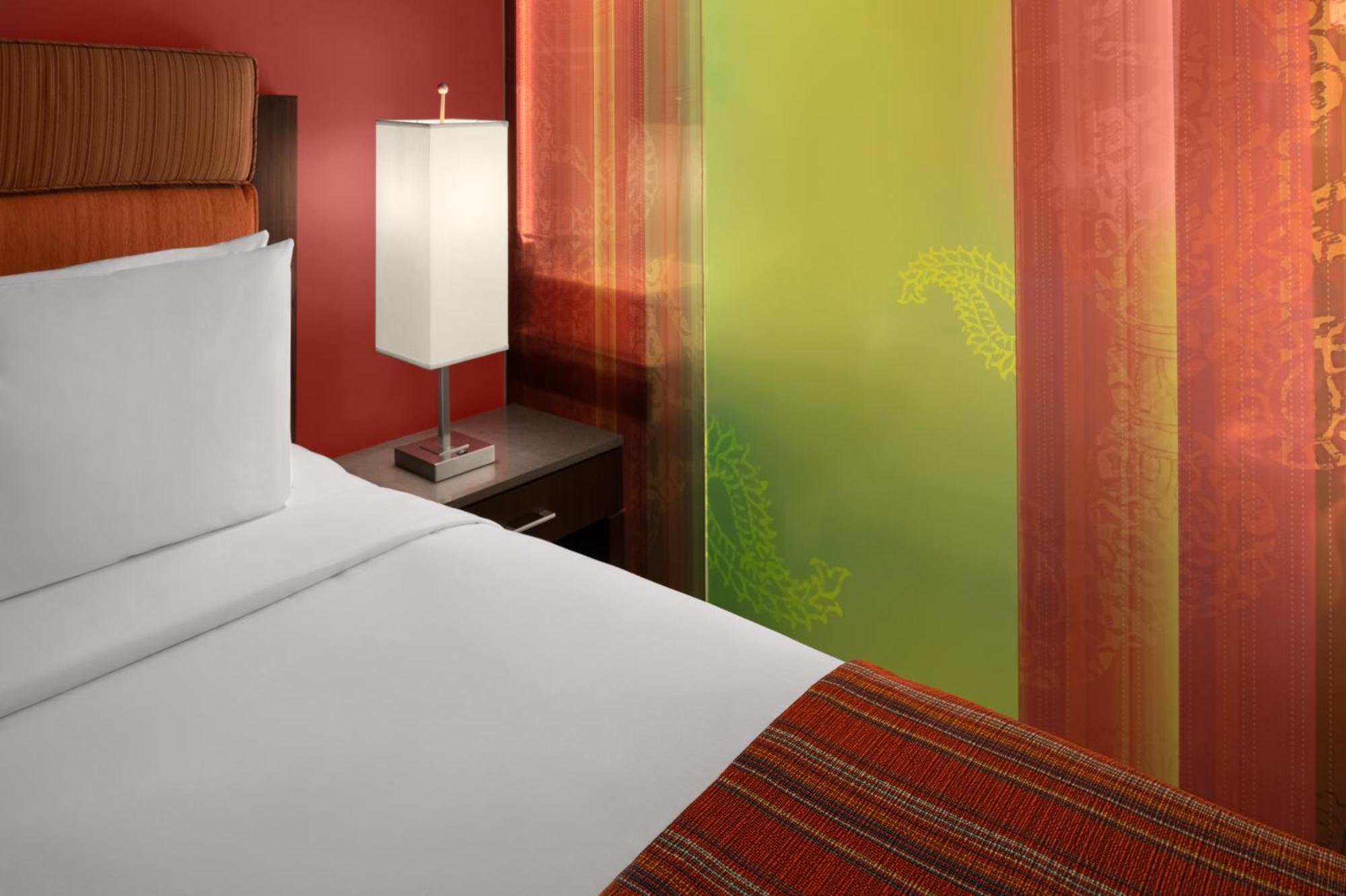 Hotel Sirtaj - Beverly Hills Los Angeles