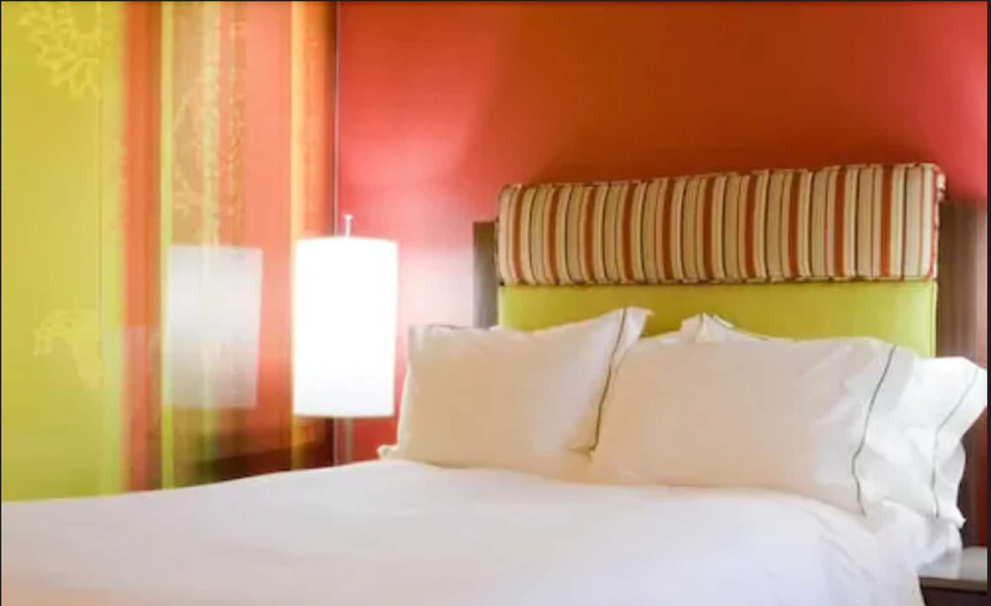 Sirtaj - Beverly Hills 4*
