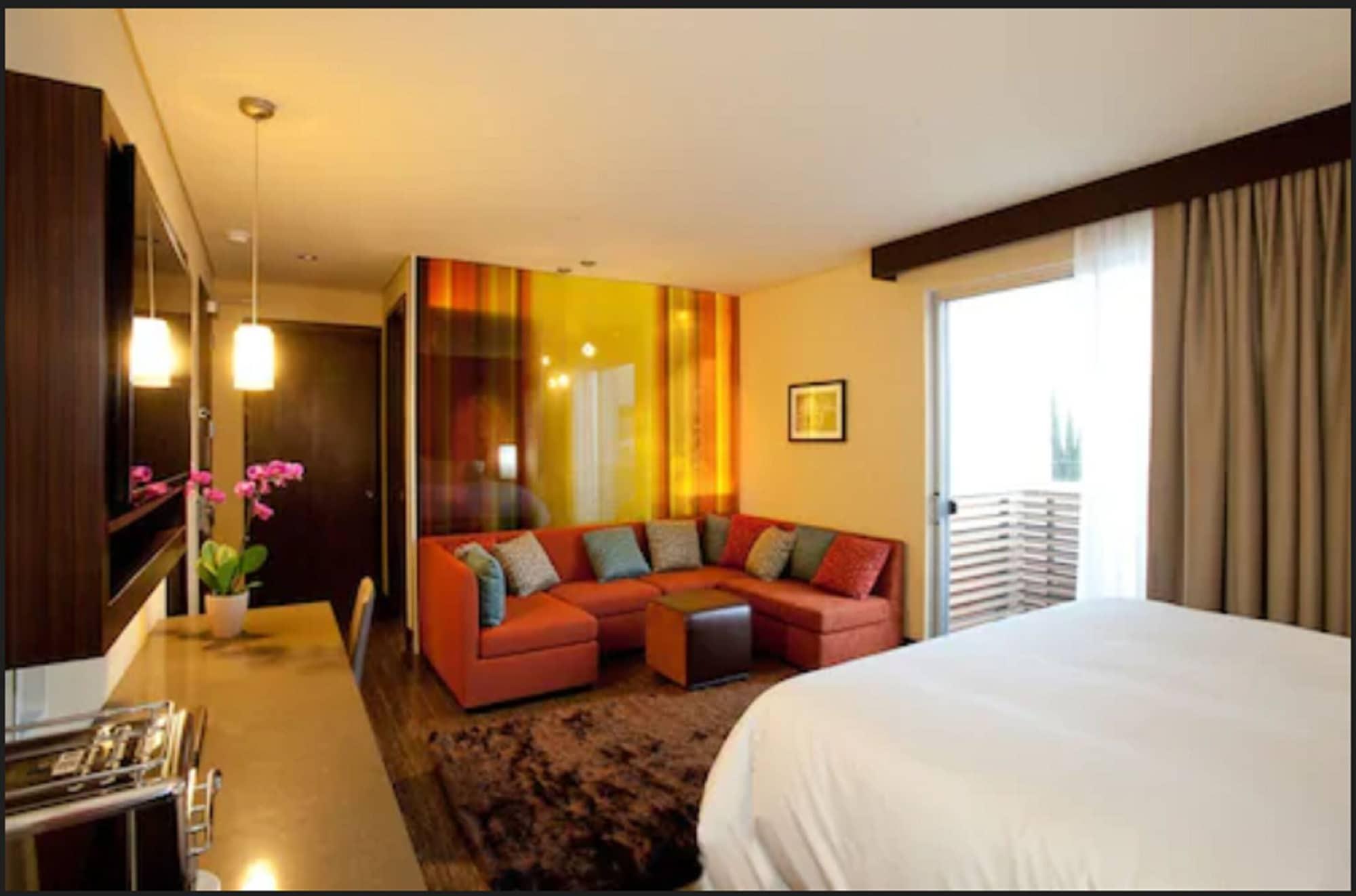 Hotel Sirtaj - Beverly Hills Los Angeles