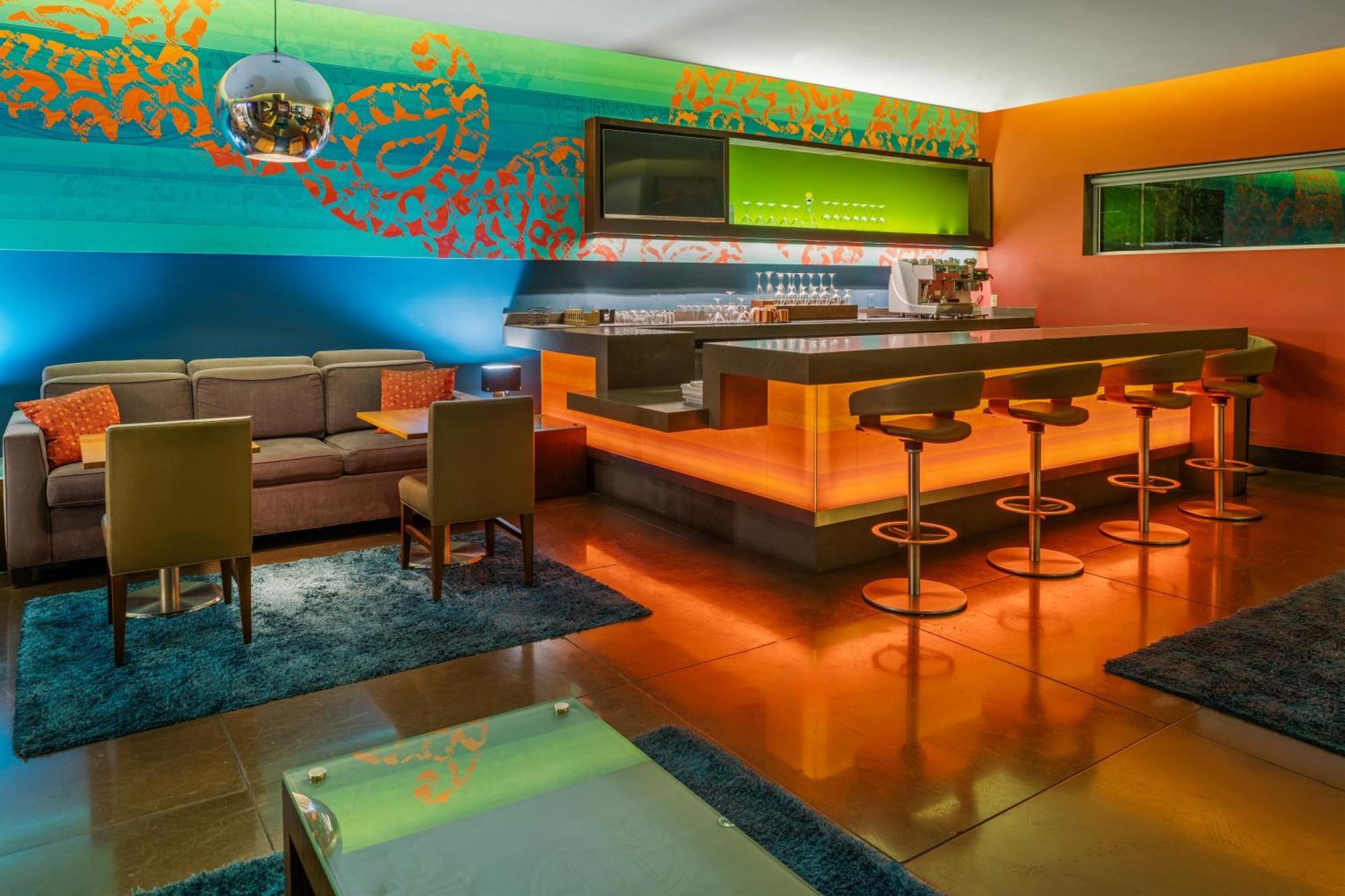 Sirtaj - Beverly Hills 4*