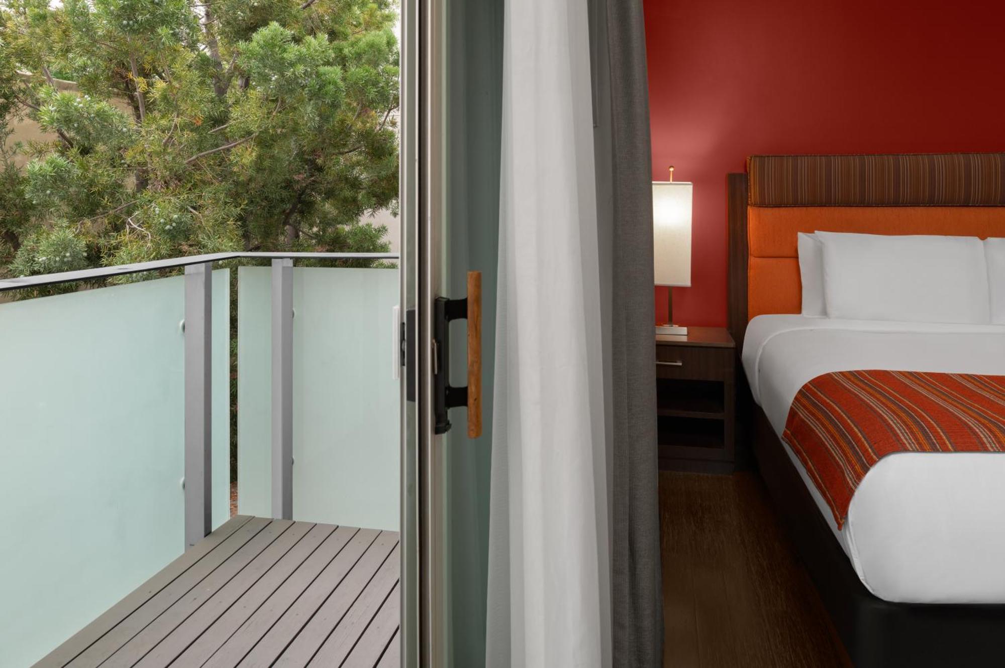 Hotel Sirtaj - Beverly Hills 4*