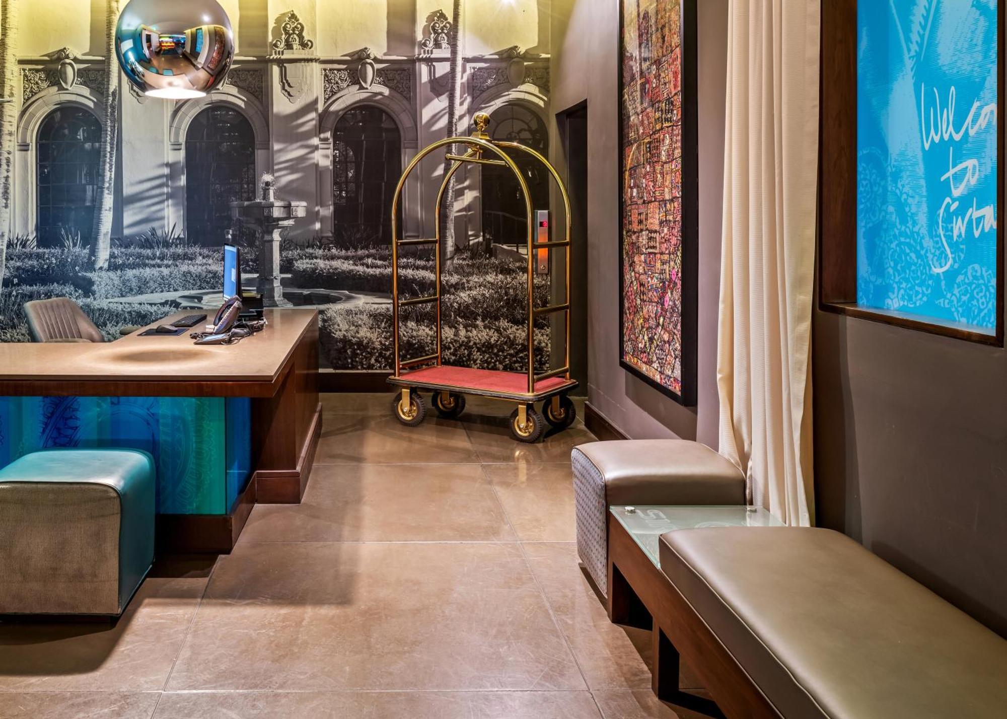 Hotel Sirtaj - Beverly Hills